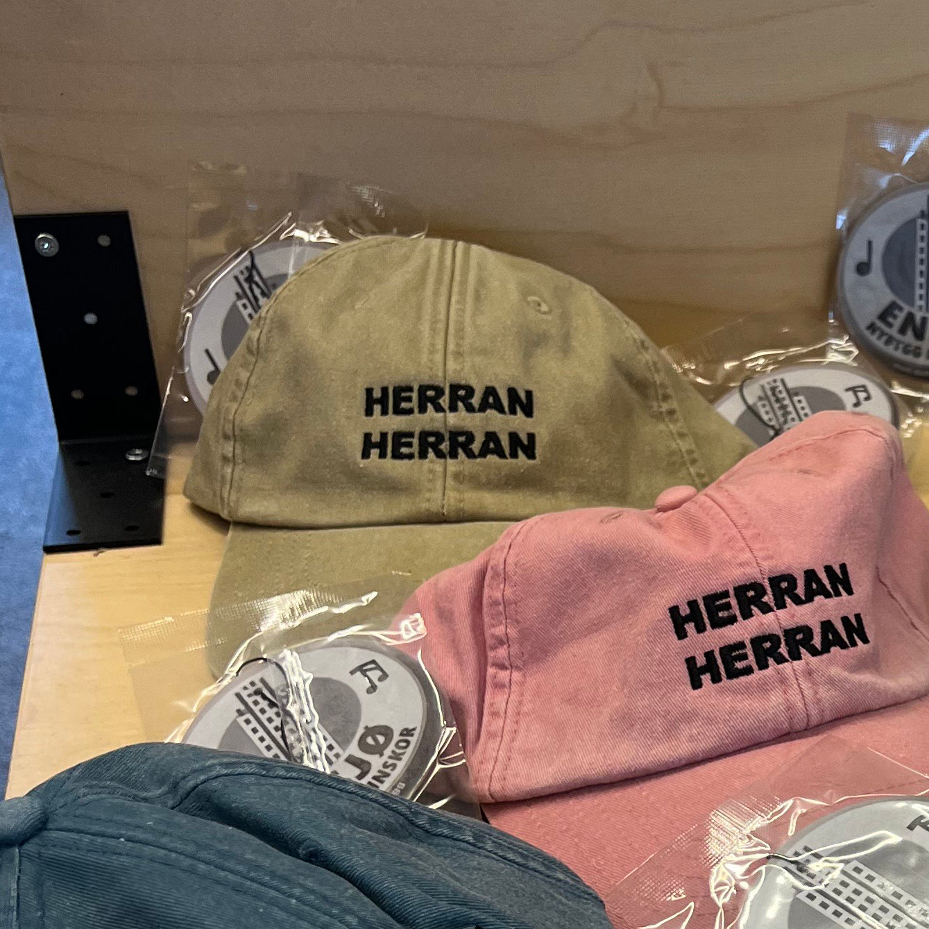 Herran derran caps